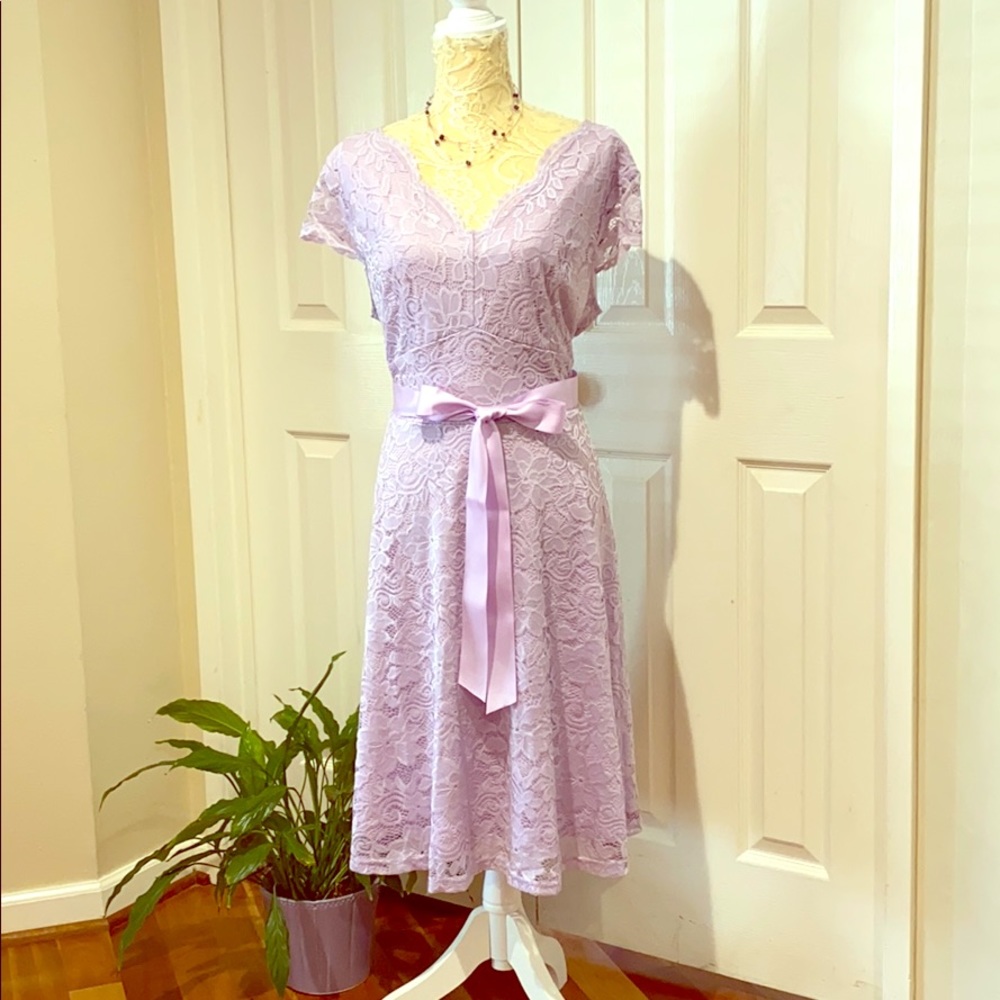 Elegant Lavender Lace Dress
